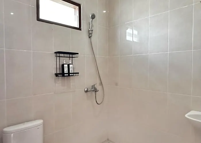 Vakantiehuis Casa Danasa, Secure And Serene At The Heart Of With 24hr One Gate Security Seminyak