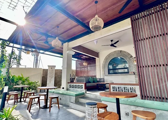 Casa Danasa, Secure And Serene At The Heart Of With 24hr One Gate Security Vakantiehuis *